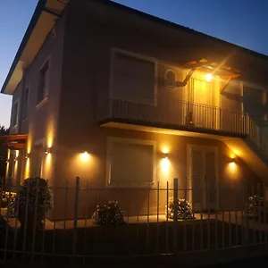 https://villa-debora.it-tuscanyhotel.com